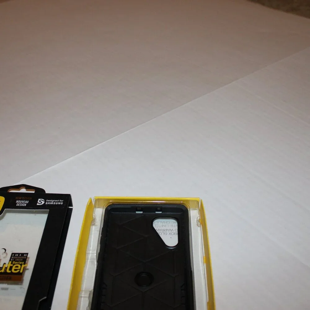 Otterbox Phone Case Samsung Galaxy Note 10 New in Package Hard Shell Protection